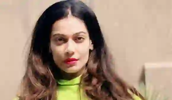Payal Rohatgi Arrested : अभिनेत्री पायल रोहतगी अहमदाबाद में हुई गिरफ्तार