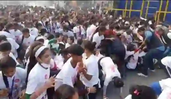 Priyanka Gandhi Marathon Cancelled: बरैली में भगदड़ के बाद कांग्रेस रैली "मैं लड़की हूँ लड़ सकती हूँ" मैराथन कैंसिल