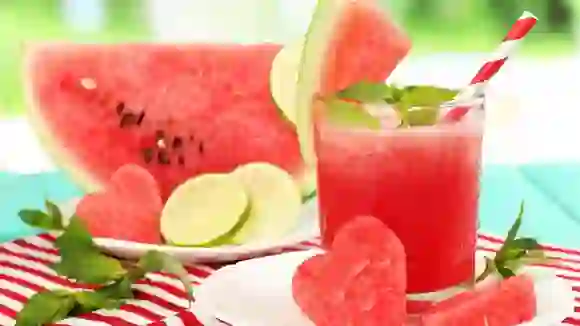Benefits Of Watermelon : गर्मियों में तरबूज़ के हैं ये फायदे 