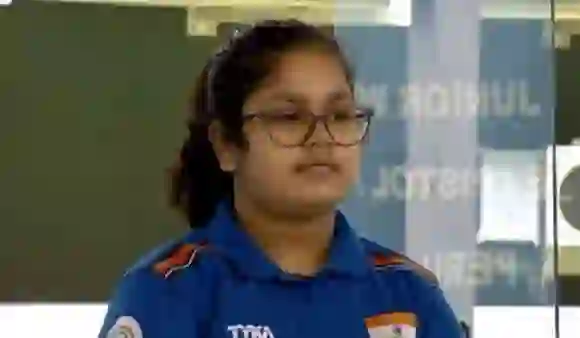 नाम्या कपूर कौन हैं? 14 साल की नाम्या कपूर सबसे कम उम्र की इंडियन शूटर बनीं, जीता इंटरनेशनल मैडल