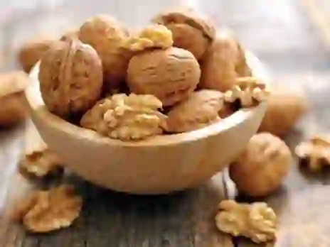 Benefits Of Walnuts: सर्दियों में अखरोट खाने के 5 फायदे 