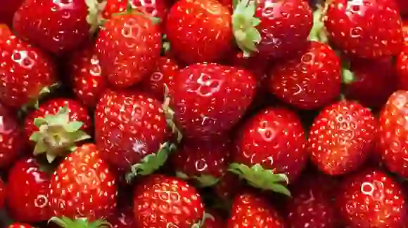 Benefits Of Strawberry: स्ट्रॉबेरी के ऐसे अद्भुत फायदे नहीं जानते होंगे आप 