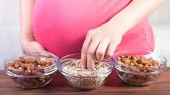 Pregnancy Food: गर्भवती महिला सर्दियों में ना खाएं यह फूड्स