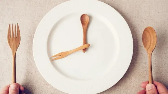 Fasting Benefits: क्या व्रत रखना है फायदेमंद?