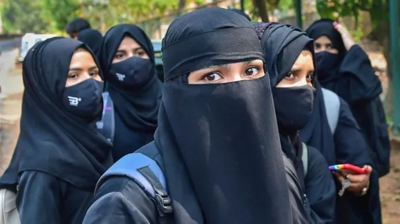 Supreme Court On Hijab Ban: सुप्रीम कोर्ट ने हिजाब मामले पर क्या कहा