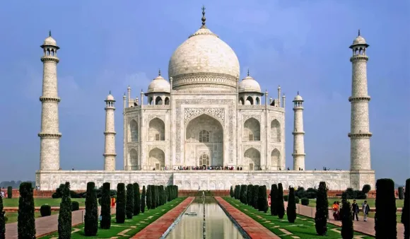 Taj Mahal के कमरे खोलने की प्ली अलाहाबाद हाई कोर्ट ने न मंजूर की 