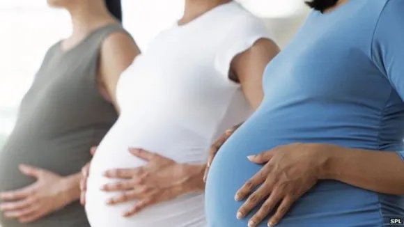 जानिए इन दो बहनों की अनियोजित गर्भावस्था के संयोग के बारे में