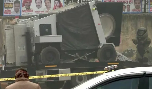 Bomb Found In Delhi: दिल्ली के फ्लावर मार्किट  में छोड़े गए बैग में मिला बम