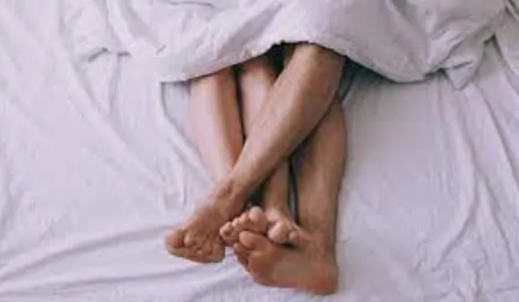 पीरियड्स सेक्स टिप्स, पीरियड्स के दौरान सेक्स करने के लिए जानिए 7 बेहतरीन टिप्स