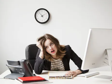 5 Tips For Working Women To Deal With Stress At Work: काम के स्ट्रेस से छुटकारा पाने के लिए महिलाओं को अपनाने चाहिए यह 5 टिप्स