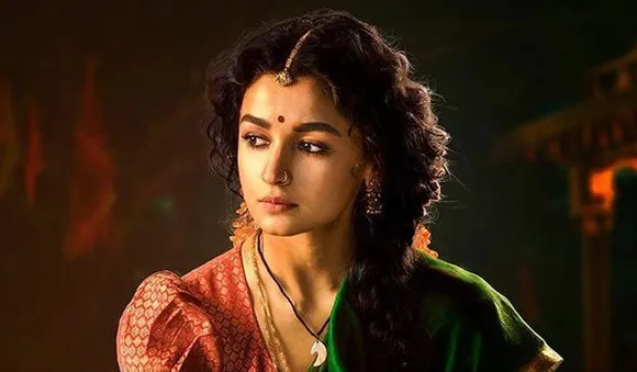 'आरआरआर' फिल्म में सीता का किरदार निभाती दिखेंगी आलिया भट्ट, सोशल मीडिया पर दी जानकारी