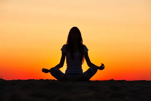 योगा से करें सेक्सुअल हेल्थ इम्प्रूव : जानिए 5 बातें