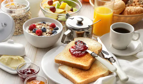 Food for Breakfast : हेल्दी रहने के लिए सुबह नाश्ते में खाएं यह चीज़ें