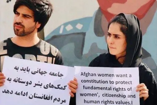 दिल्ली यूनिवर्सिटी की छात्रा बनी अफगानिस्तान में महिलाओं के विरोध प्रदर्शन का मुख्य चेहरा