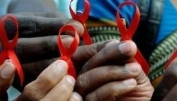 HIV and Women : महिलाओं में HIV के 5 सामान्य लक्षण