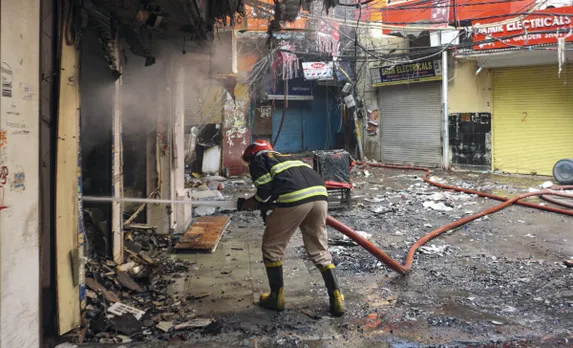 More than 100 shops gutted in fire at market in Delhi's Chandni Chowk