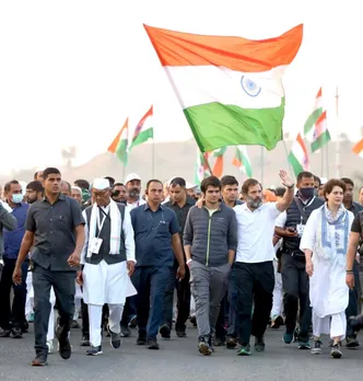 Priyanka Gandhi walks with Rahul, as Yatra proceeds further in MP
