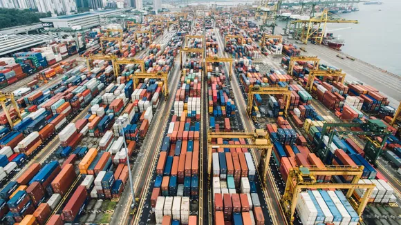 China's trade surplus swells to USD 877.6 billion as exports grow