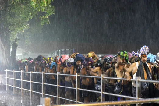 Sabarimala pilgrimage: Daily no. of devotees restricted to 90,000 & timings increased by an hour