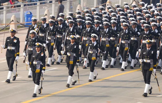 Commuters face long jams as Delhi rehearses for Republic Day Parade