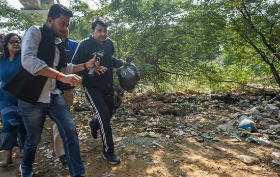 Delhi police fail to find murder weapon on second-day of forest search