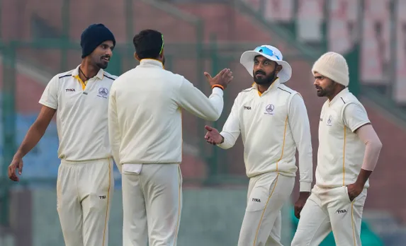 In biting cold, Tamil Nadu players wear woolen cap, thermals