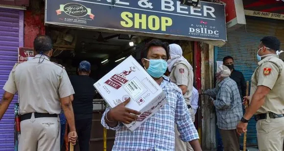 Delhi pvt liquor shops to close from Thursday, 300 govt vends to take over retail sale