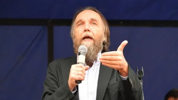 Putin's 'brain' Aleksandr Dugin blames âNazi Ukrainian regimeâ for car bombing that killed his daughter