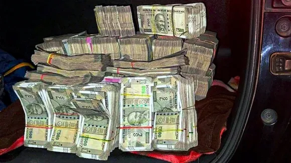 Gujarat Elections: Cash, jewellery worth Rs 10.5 crore seized by EC