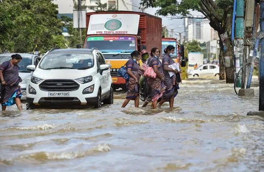 Heavy rain leads to waterlogging in parts of Bengaluru