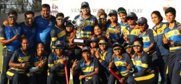 The winning Bengal team. ©Karuna Jain/Women's CricZone