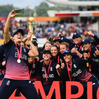 England celebrate after winning the 2017 World Cup
