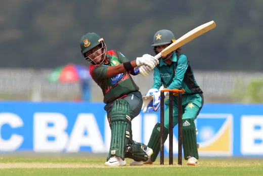 Rumana Ahmed bats against Pakistan. © BCB