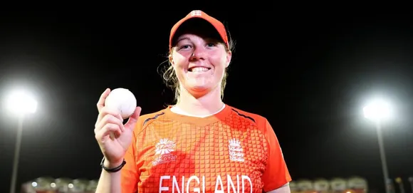 Anya Shrubsole cleaned up South Africa's tail with a hat-trick. © ICC