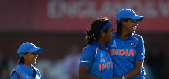 Shikha Pandey and Jhulan Goswami have formed a lethal new-ball pair for India. © Getty Images