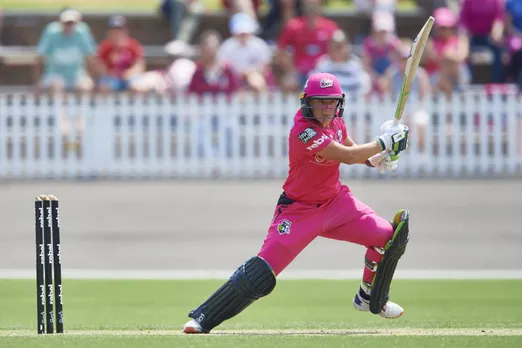 Alyssa Healy in action for Sydney Sixers. © Getty Images