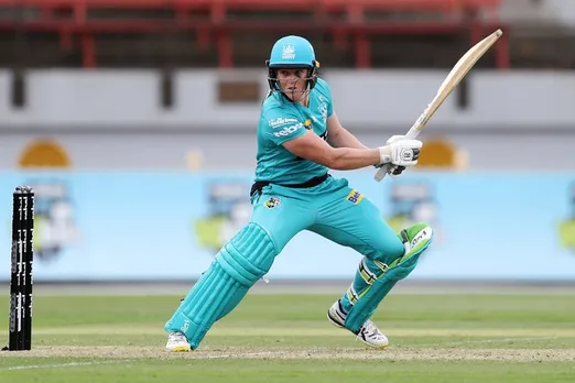 Grace Harris continued her good form for Brisbane Heat with a swashbuckling half-century. © Getty Images