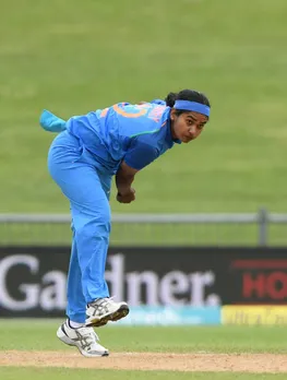 Shikha Pandey in action. © Getty Images