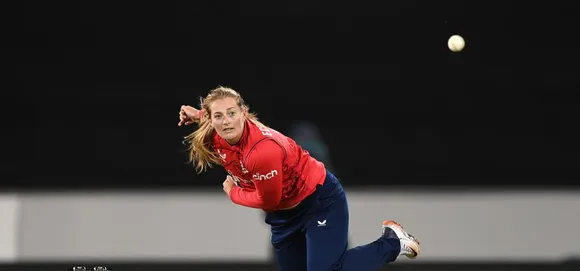 WBBL: Sophie Ecclestone to make debut with Sydney Sixers during WBBL08