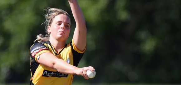 Kerrs' day out as Wellington thrash Central Hinds