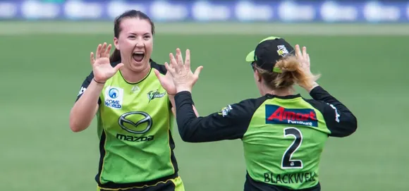 Rachel Trenaman signs two year contract with Sydney Thunder