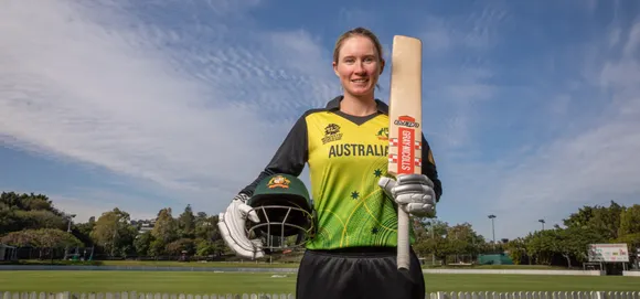 Beth Mooney is Wisden's Leading Woman Cricketer for 2020