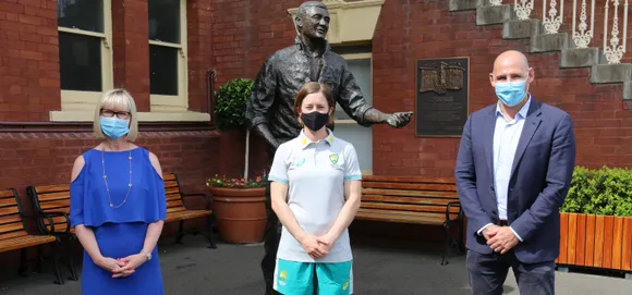 Sculpture of women's cricketer to be housed at the SCG